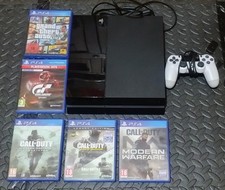 Sony PlayStation 4 500GB Home Console - Jet Black - With Games And Controller