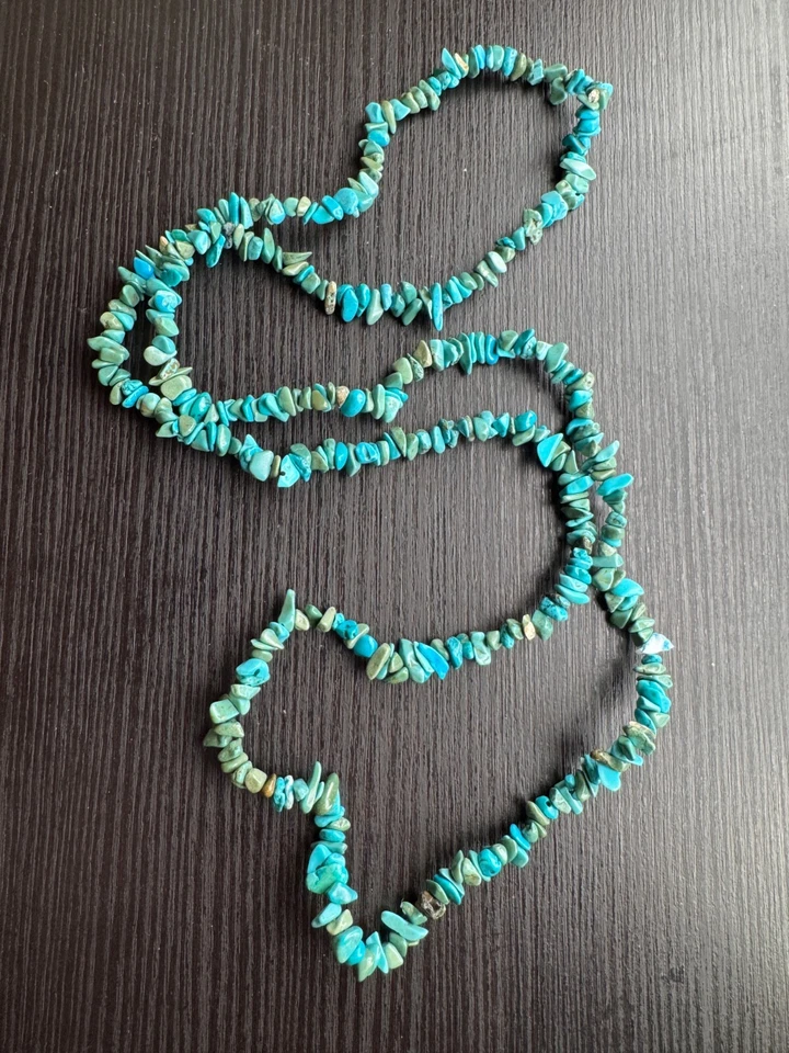 Collar de cuentas con astillas de turquesa natural, joyería de piedras preciosas boho de 14 pulgadas de largo