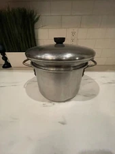 VTG Enterprise Quality Aluminum Stock Pot with Lid & in pot Strainer