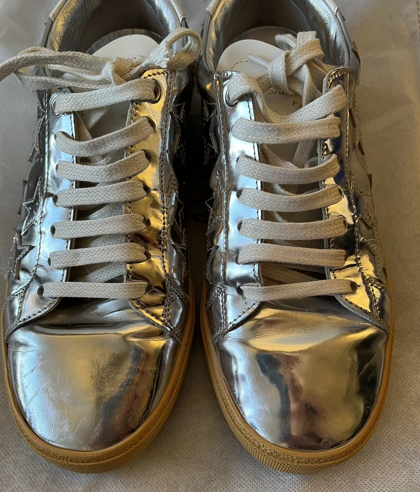 Auténticas zapatillas bajas Saint Laurent Court Classic Star, plateadas talla 38,5 Foto 3 de 4