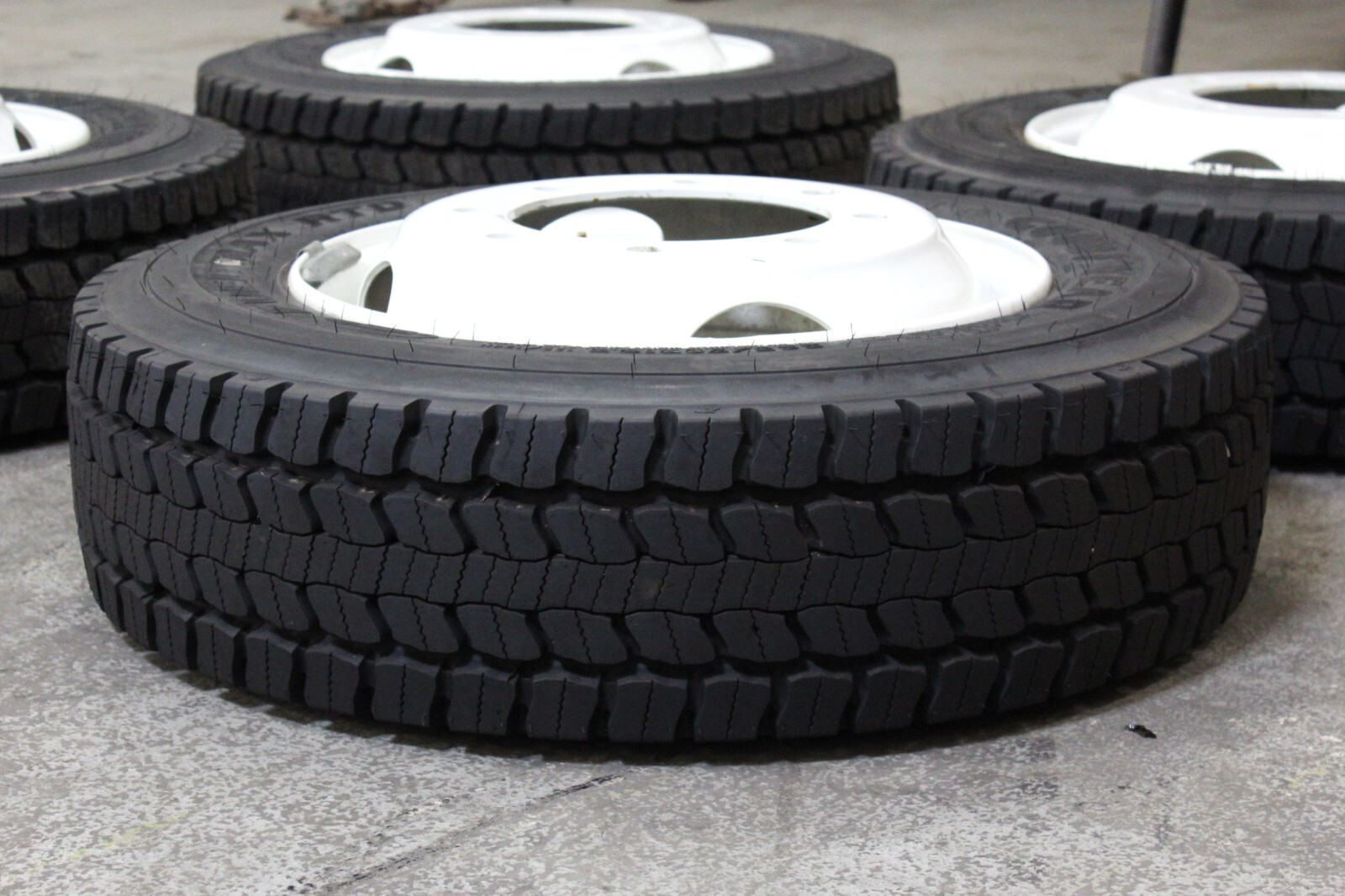 GOODYEAR FUEL MAX RTD ULT 225/70R19.5 19.5" G647 RSS DUALLY SET NEW