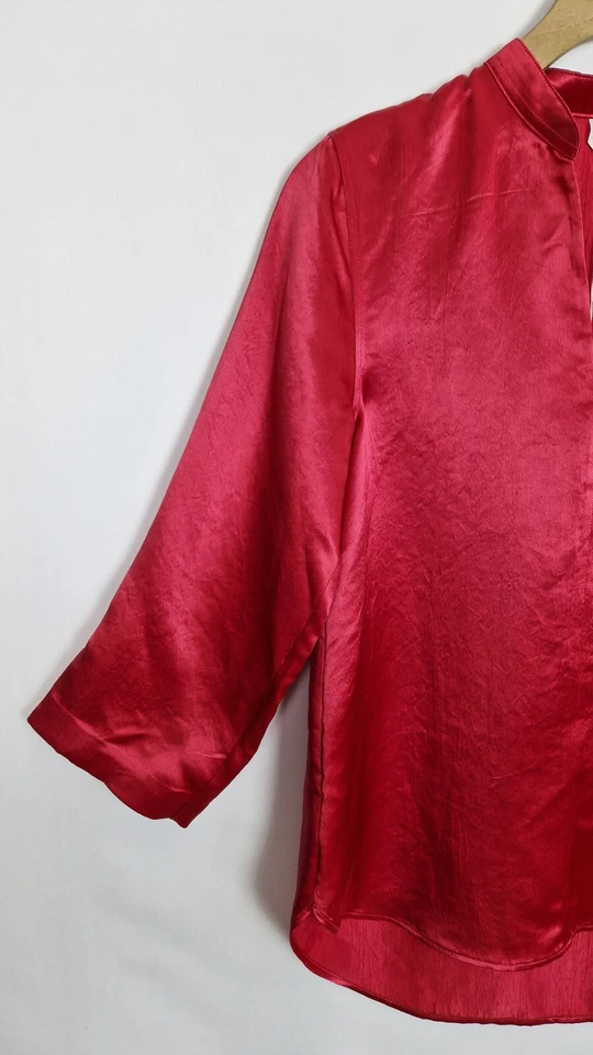 ARKET RED SATIN RELAXED FIT DIP HEM BLOUSE SHIRT TOP SIZE UK 8 - Image 4 of 4