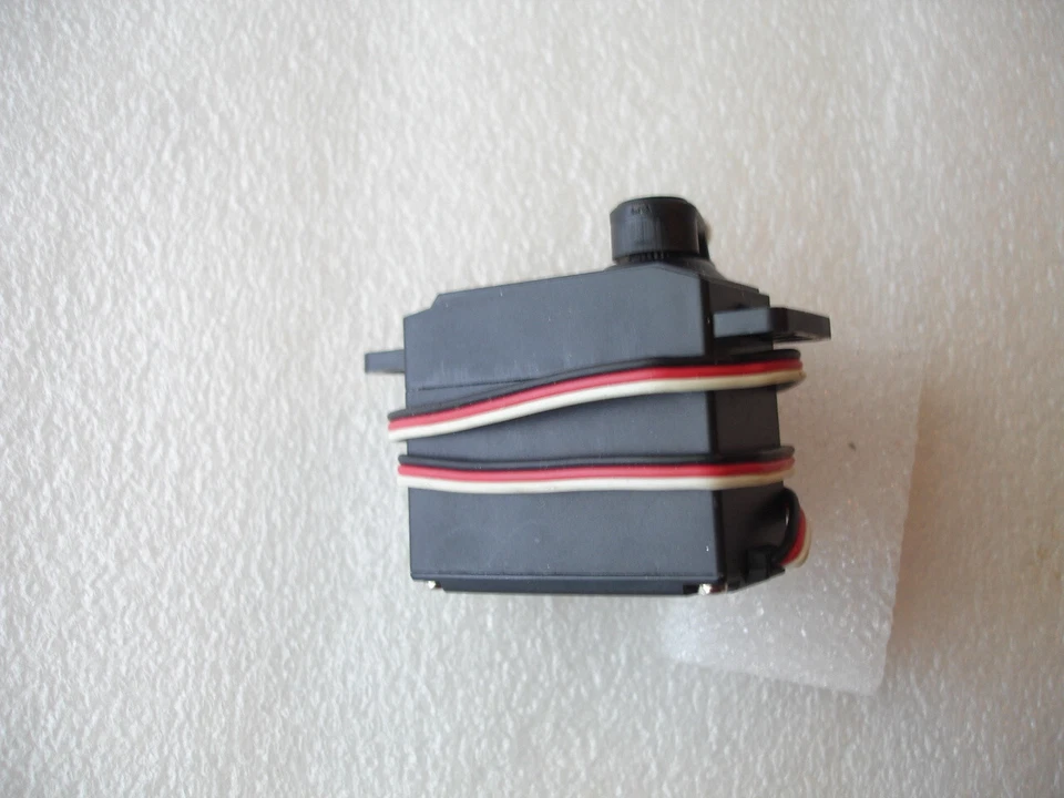 Kyosho Servo KS 104 - Fazer Cobra - Photo 4/4