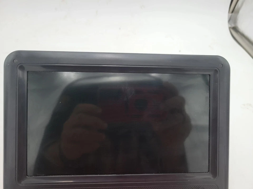 DB POWER PORTABLE DVD PLAYER BLUE 11.5" 9" SCREEN MODEL PD928 RED - Image 4 of 4