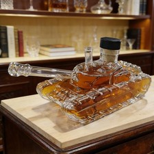 Whiskey Bottle Tank Design Alcohol Dispenser Glass Decanter Bottle for designer