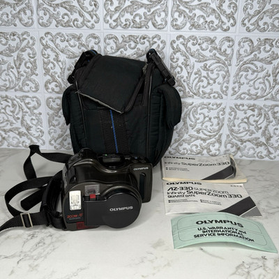 OLYMPUS INFINITY SUPERZOOM 330 AUTO FOCUS 38-105mm ZOOM CAMERA W/CASE