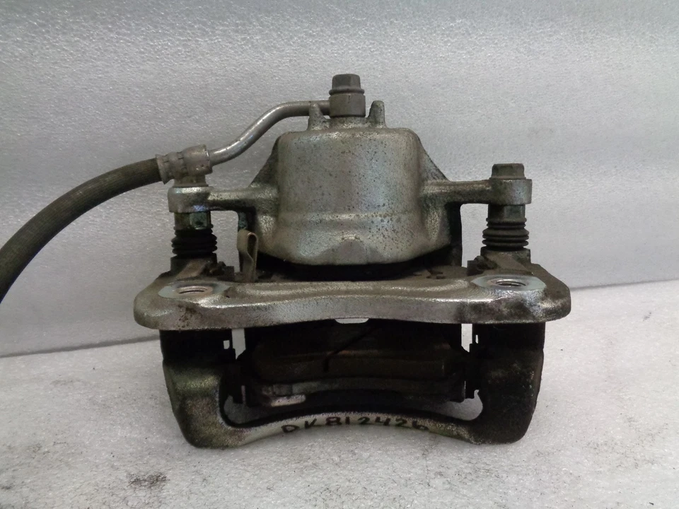 Pinza de freno delantera izquierda del lado del conductor Hyundai Accent 2012-2017 OEM DK812426 Foto 4 de 4