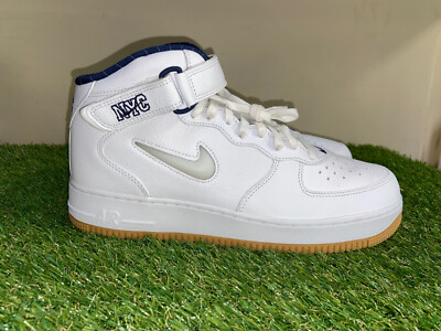 Nike Air Force 1 Mid QS \
