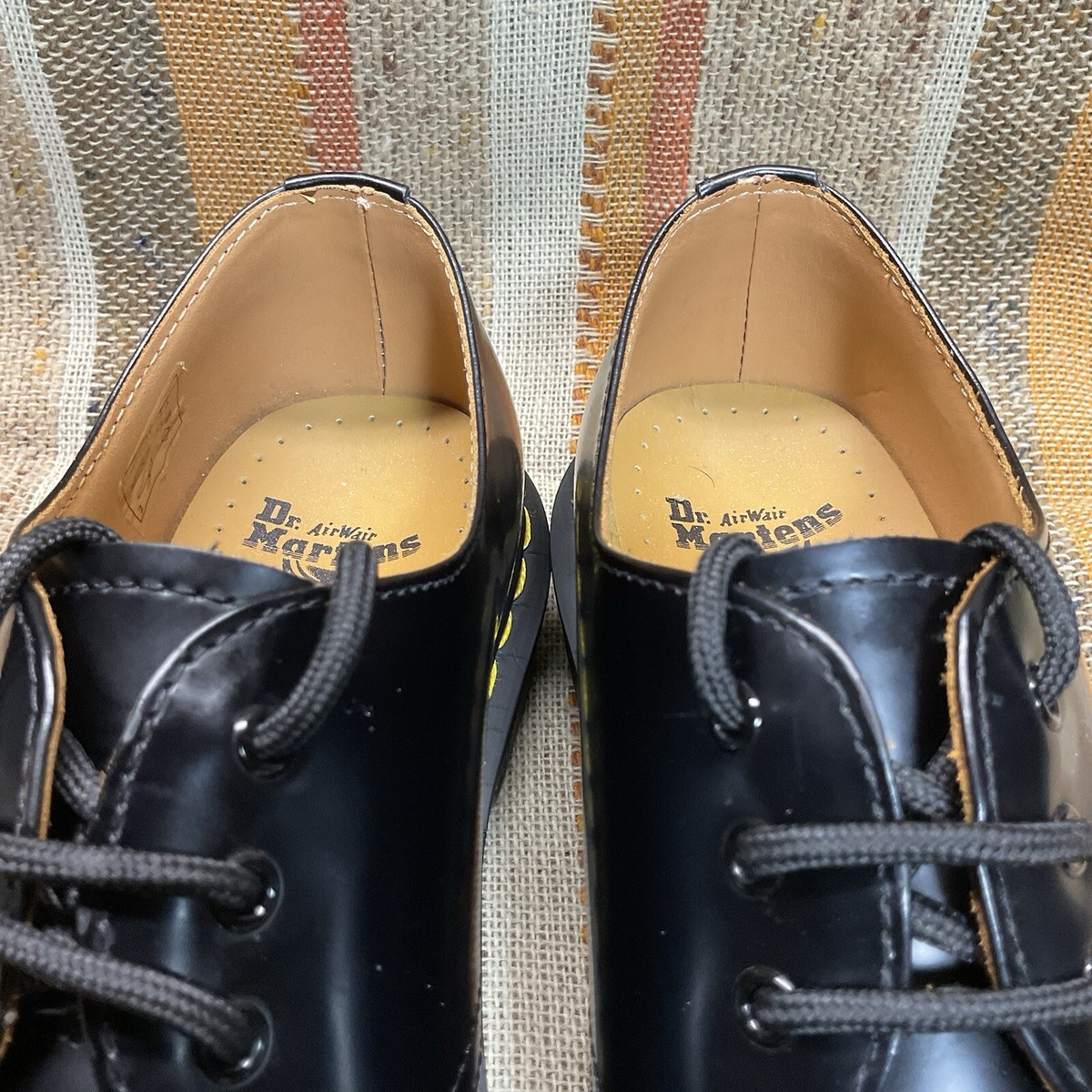 Dr. MARTENS 11838 Black Smooth 3-Eye Oxford Shoe 38 men 6 / women