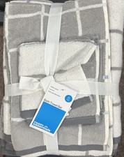 Room Essentials 6 Piece Bath Towel Set Gray/White New With Tags 100 Cotton