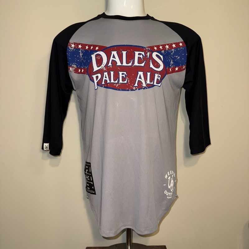 Oskar Blues Dale's Pale Ale Jersey Beer Weevil Outdoor Supply Size Medium Pocket