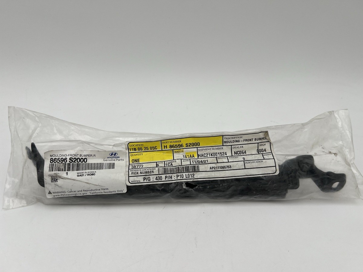 2019-2020 HYUNDAI SANTA FE FRONT RIGHT BUMPER MOLDING NEW OEM
