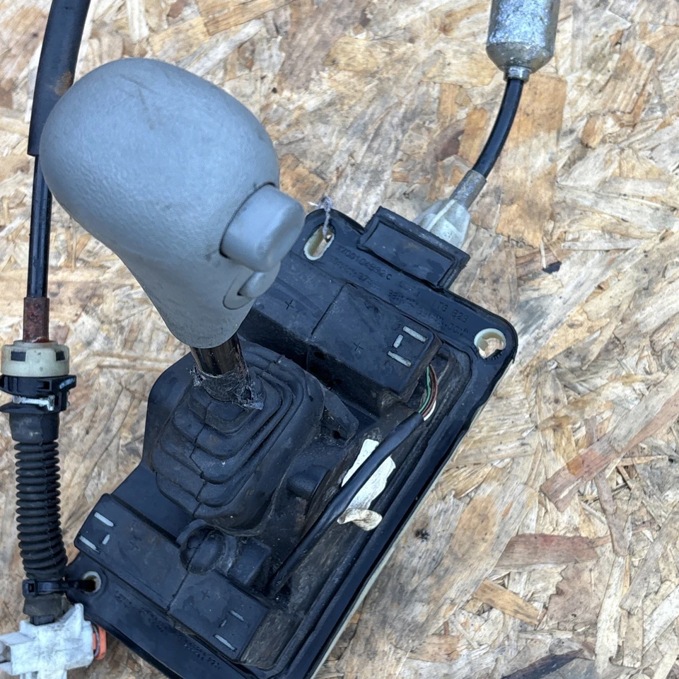 Renault Megane 2000 Gearshift Lever Automatic (GEAR SELECTOR UNIT) Auto Linkage - Image 4 of 4