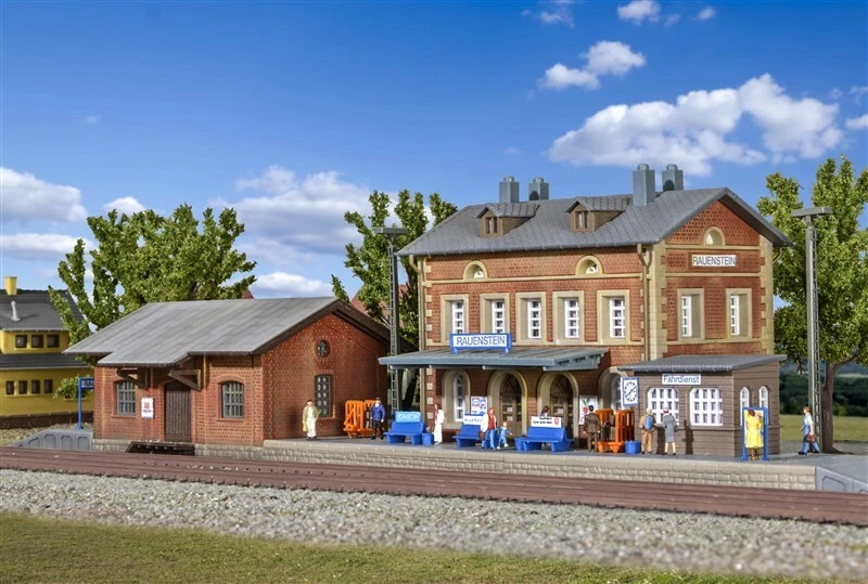 KIBRI 37396 Échelle N Gare De Rauenstein En Briques Avec Dépôt De Marchandises - Photo 3/3