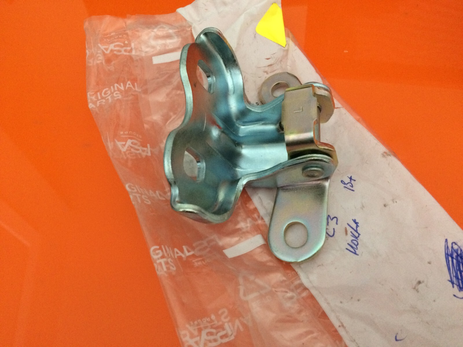 GENUINE VAUXHALL MOKKA 201217 CITROEN C3 FRONT LEFT UPPER DOOR HINGE