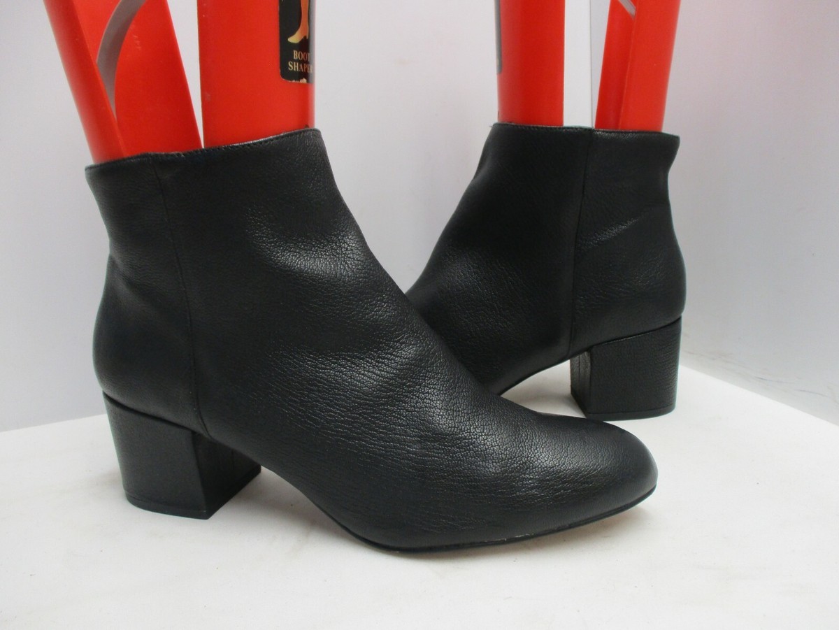 Banana Republic Black Leather Zip Ankle Boots Womens Size 10 M