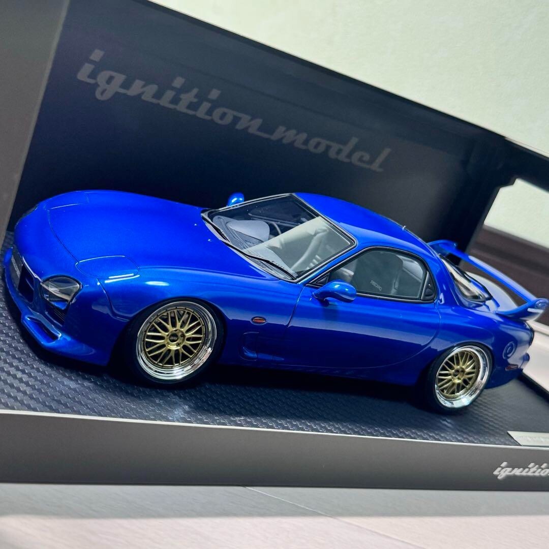 イグニッションモデル 1/18 マツダ RX-7 FC3S RE Amemiya Blue