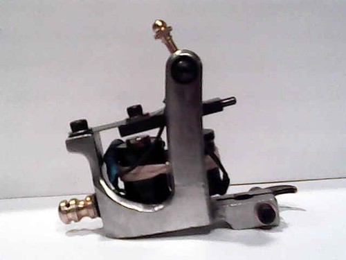 a Liner handmade 10-wrap tattoo machine