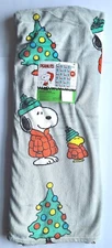Peanuts Snoopy Woodstock Christmas Tree Red Puffer Jacket 50x70 Gray Blanket NWT