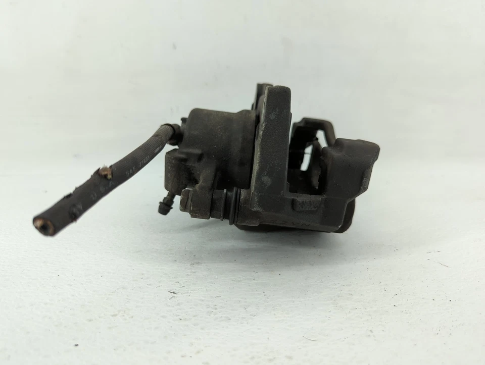 Pinza de freno delantera izquierda Toyota Corolla 2009-2019 ES6WA Foto 3 de 4