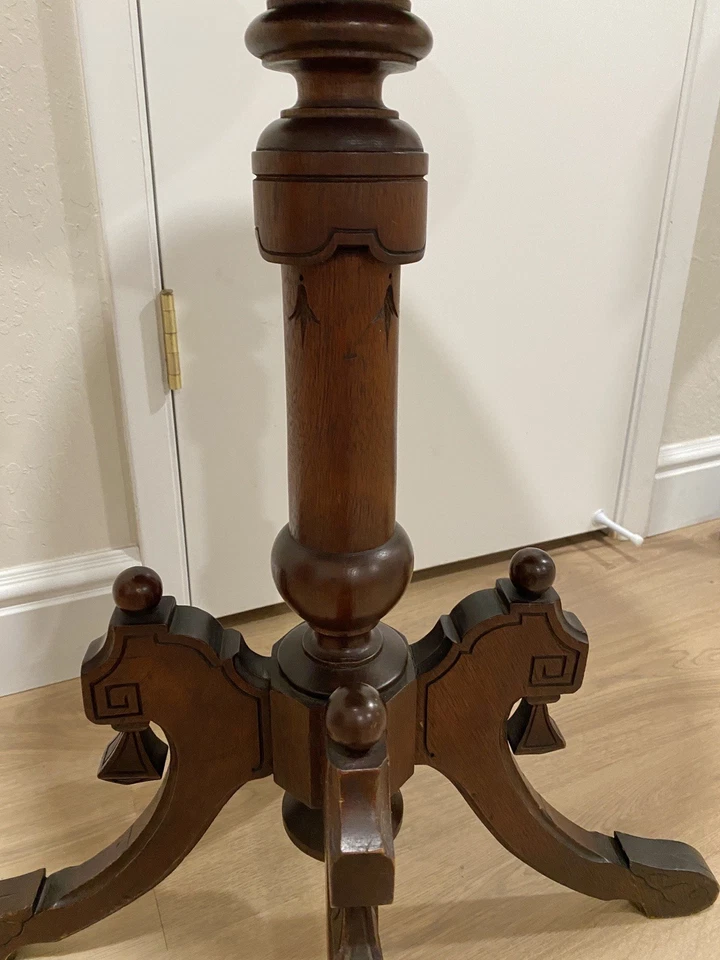 Ornate Black Forest Style Carved Pedestal Table - Beautiful Medieval Gothic - Image 4 of 4