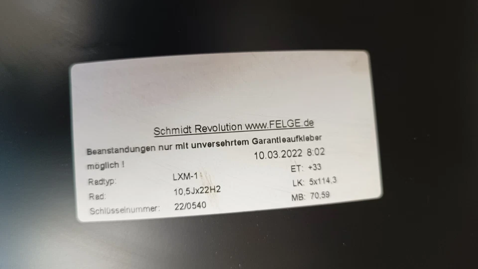 Schmidt Revolution Gambit Satin Black Alufelge 10,5x22 ET33 - Bild 3 von 4