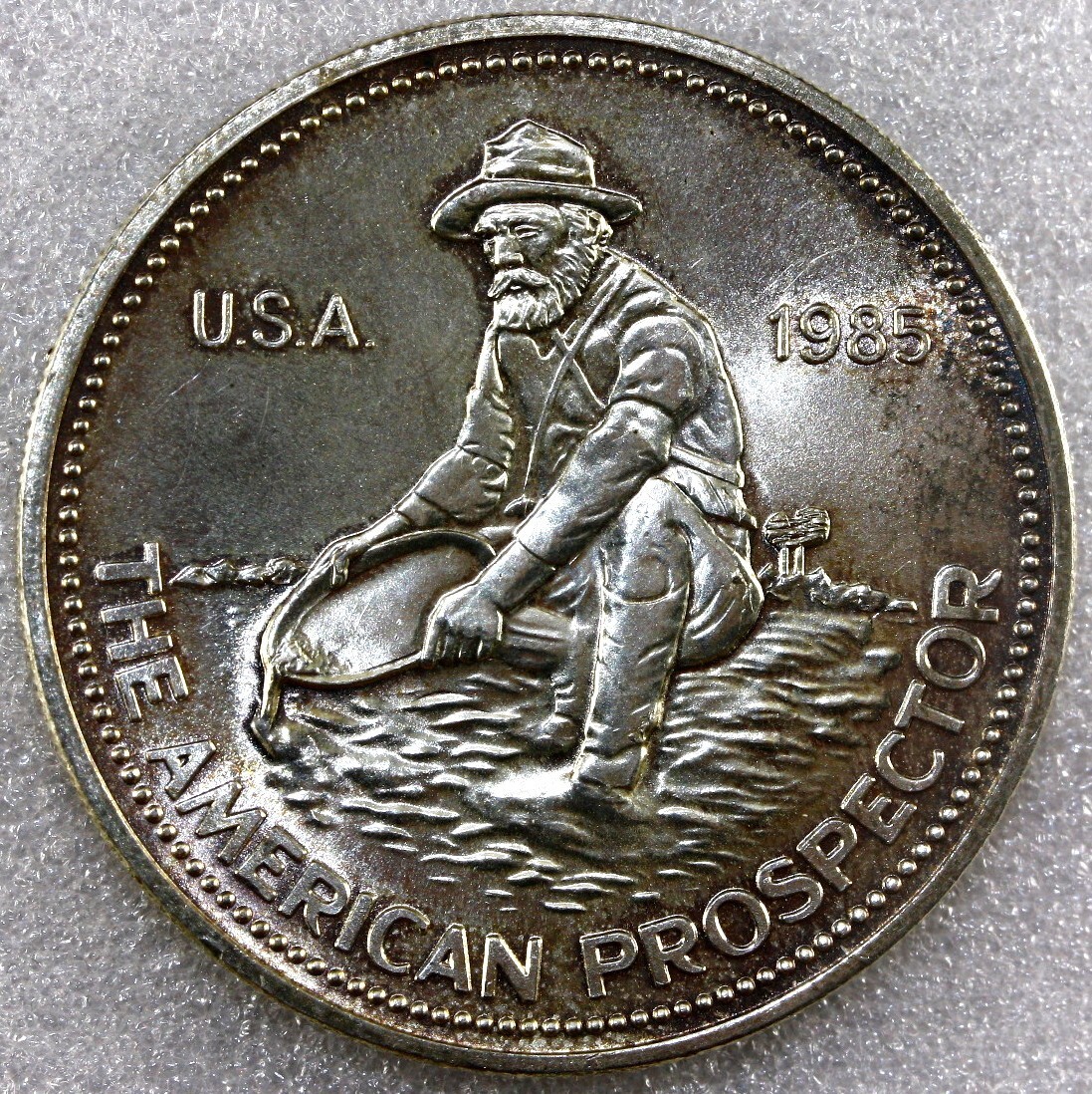 Vintage 1985 American  Engelhard 1 Troy OZ .999+ Fine Silver Round BU us#02