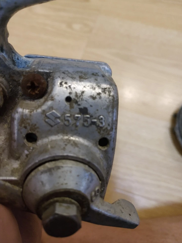 Interruptor de manija izquierda Mayfit para Suzuki GP100 GP125 TR100 TS125 TS250 Foto 3 de 4