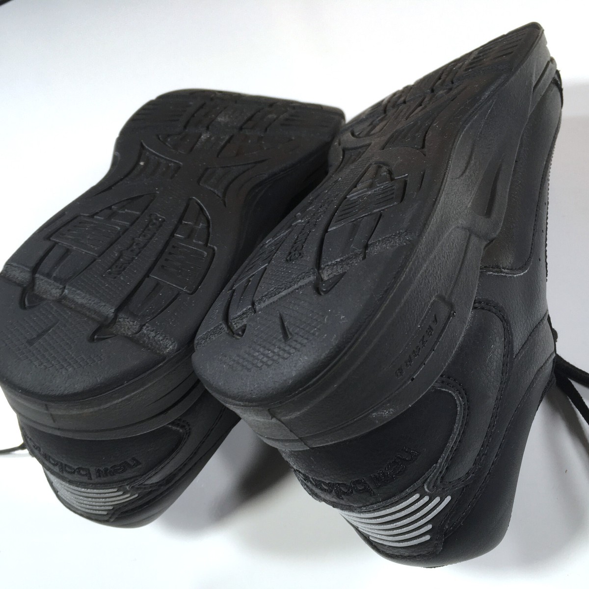 New Balance 576 Sneakers Mens Size 10 4E Wide Width Black Leather MW576BK new balance men main image 2