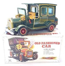 Horikawa S.H. Japan OLD FASHIONED CAR Battery Operated Tin Plate Toy Car NMIB 60