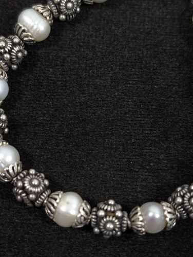 White Baroque pearl Silver Tone Bali Style Bead Toggle Bracelet 7.5 in - Picture 9 of 12