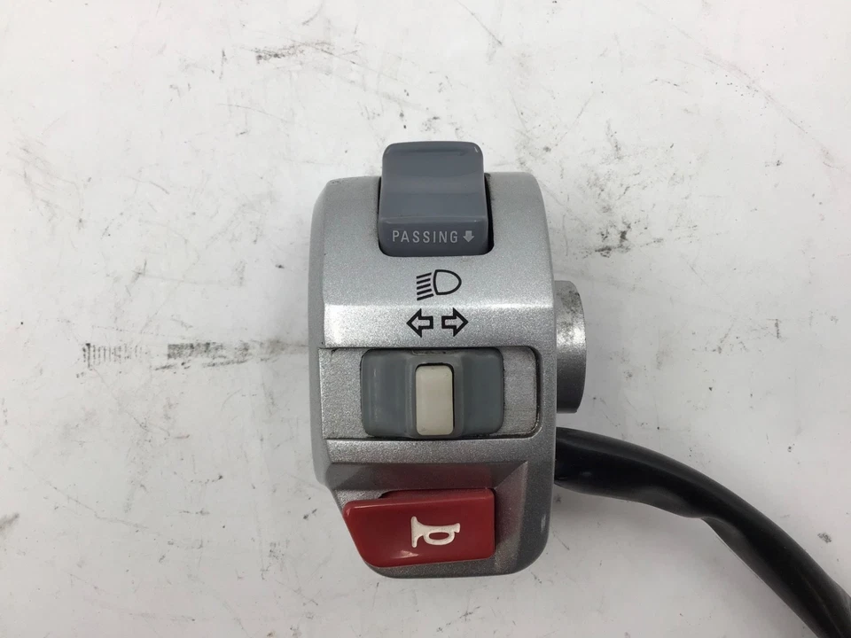 OEM 2010-2012 SYM Symba 100cc Control izquierdo Viga alta/baja Bocina Botón Señal de giro Foto 4 de 4