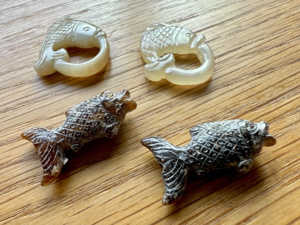 Lote de colgantes de cuentas de pescado ámbar y jade blanco tallado exportación china vintage Foto 3 de 4