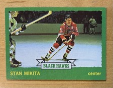 1973-74 Topps Hockey Stan Mikita #145 Chicago Blackhawks EX