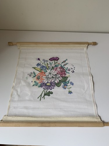Needlepoint Canvas Blank Floral Bouquet On Wooden Bars TAPESTRY 14”x14” - Picture 2 of 8