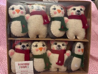 Peppermint Square Felt Christmas 6 Ft Garland 4'' Penguins & Polar Bears NEW