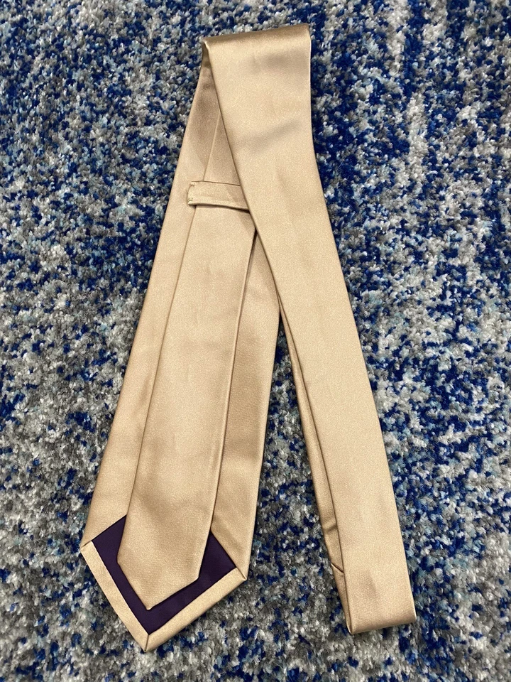 Corbata Ralph Lauren Etiqueta Púrpura Oro Sólido Satinado Hecha a Mano Seda Inglaterra Foto 3 de 4