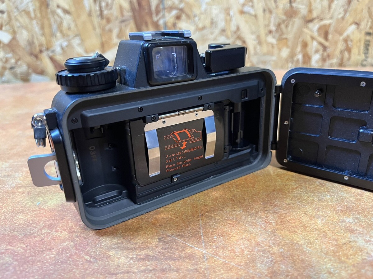 Nikon Nikonos V Underwater Camera 35mm f2.5 Lens From JAPAN As Is