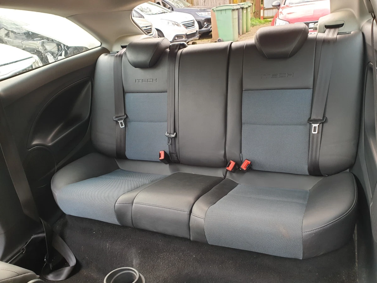 Cars with 3 clearance full rear seats 2017