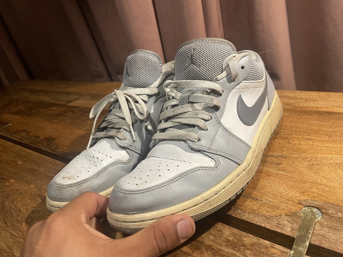 Pre-owned Air Jordan 1 Low Vintage Grey 553560-053 Grade School