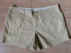 Columbia Womens Beige Shorts ,Size UK16 (W37") ,Good condition !
