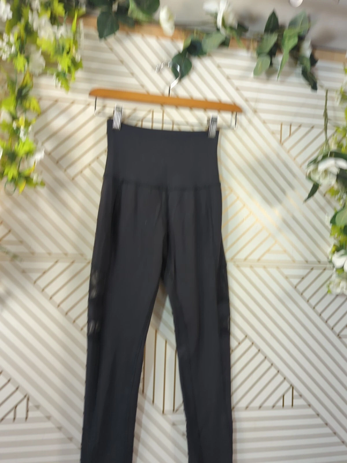 beyond-yoga high rise mesh panel side leggings