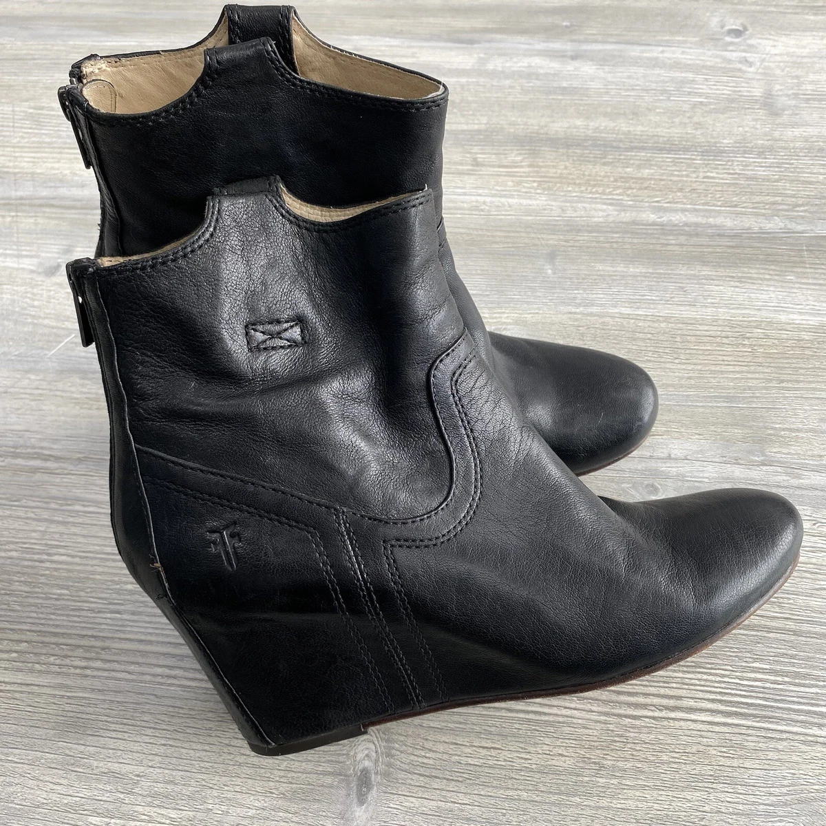 Frye women's hotsell carson wedge bootie