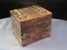 ARTS & CRAFTS ANTIQUE ORNATE BRASS & COPPER TEA CADDY DESKTOP BOX FISHER STRAND
