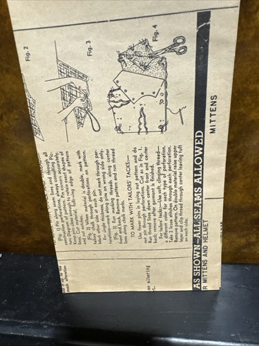 Vintage 40s Sewing Pattern: Helmet Mittens Vogue Pattern 5264 One Size RARE FF - Picture 8 of 8