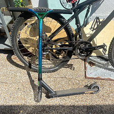 invert Stunt Scooter Multicolour Oil-Slick Bars Black Deck Adults