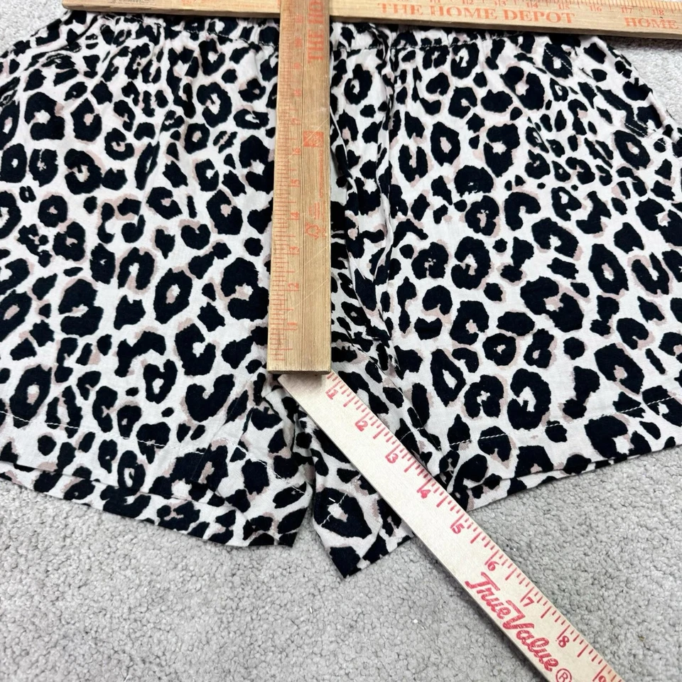 Pantalones Cortos Sanctuary Marrón Negro Estampado Animal Cintura Elástica Cordón Bolsillos Grandes Foto 3 de 4