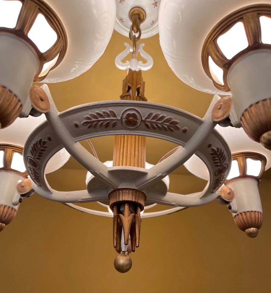 Vintage Lighting 1930s ‘President’ chandelier by Lightolier. Incredible! - Image 3 of 4