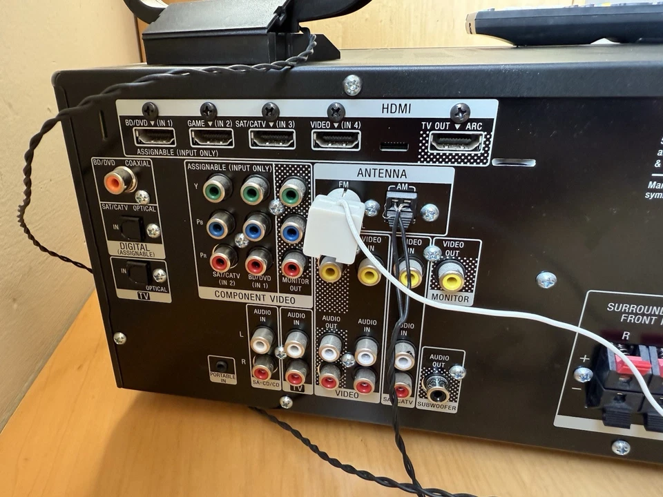 Sony STR-DH520 Multi-Channel AV Receiver 7.1 w/remote and antenna bundle  - Image 3 of 4