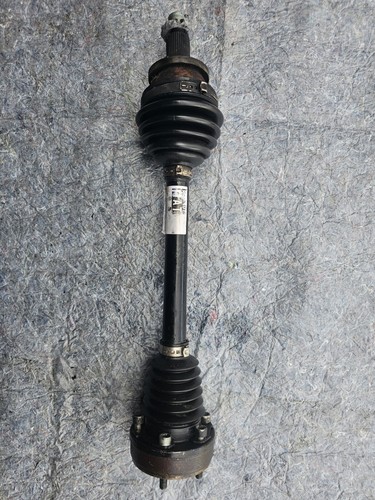 VW Polo 9N3 9N / 5-Türer / 1.2 L / Antriebswelle Gelenkwelle 6Q0407271AT Links